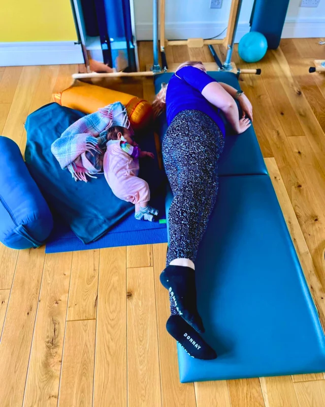 Starting them young! 😅
While moving on to side-lying exercises in our last #postnatal Pilates course, this little one rolled over onto her side as well 💛
Our next 5-week postnatal #Pilates course starts on Wednesday 5th November and is an empowering, strengthening workout for new mums. 
This progressive course uses adapted Pilates exercises to help you regain strength in the core and pelvic floor muscles, improve posture, reduce the occurrence of back ache, while promoting upper body body strength and stability to help with the demands of feeding and carrying your baby. 
This is a small group class (max 6 participants), where you can bring baby along to class or come on your own. 💪
Book your space via the Bsport app or message us for the booking link ➡️
5-week Postnatal Pilates Course - 10.45am Wednesday 5th November
(Generally we recommend 6-8 postpartum or 10-12 weeks following a C-section. Everyone is different, so please message us if you’d like to find out more about the class and to discuss if the class is suitable for you. No prior Pilates experience is necessary.)
#HighamsPark #PostNatalPilates #PostNatalExercise